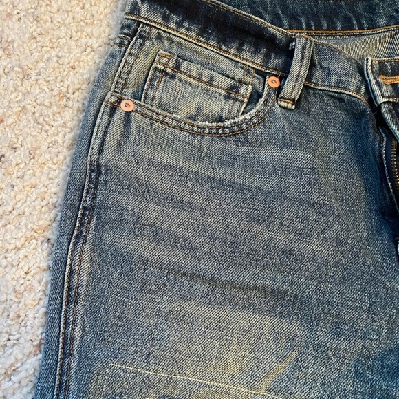 NWOT Urban Outfitters Distressed Mom Jeans - Picture 2 of 7